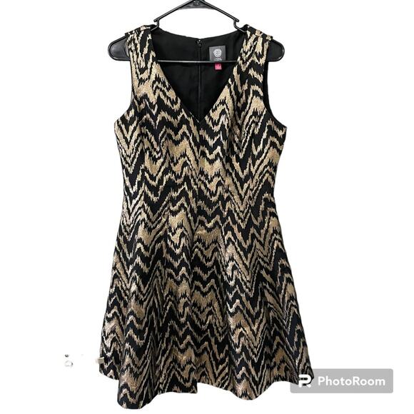 Vince Camuto Metallic Black & Gold Fit & Flare Cocktail Dress Sleeveless Size 6 - Picture 2 of 10